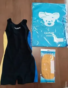 GUNZE 黒 サイズ150　水着＋水泳キャップ　＋シューズ袋セット — image 1