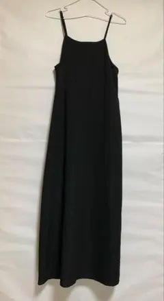 Lowy by Corners シンプル ブラック キャミワンピース — image 1