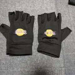 【値下げ可】　LAKERS ハンドウォーマー — image 1