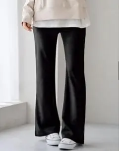 ベルーナ　黒 ワイドパンツ 伸縮性 サイドポケット — image 1