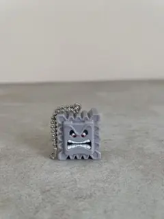 スーパーマリオ　しっぽドッスン　ガチャガチャ　キーホルダー — image 1
