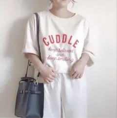 GU オーバーサイズロゴT アイボリー ベージュ チュニック — image 1