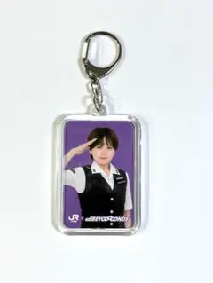 ④平井美葉 BEYOOOOONDS 推し旅 アクリルキーホルダー — image 1