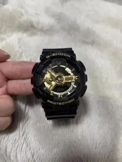 稼動品美品CASIO G-SHOCK GA-110GB ブラック ゴールド — image 1