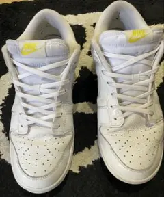 Nike Women's Dunk Low "Yellow Heart" — image 1