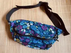 KiU ボディバッグ ウエストポーチ 花柄 — image 1
