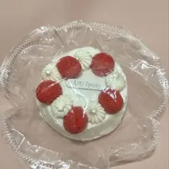 Kikisquishy いちごホールケーキ Lサイズ — image 1