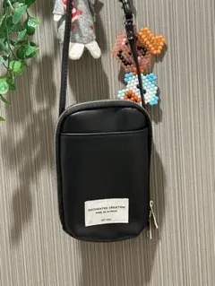 ALTROSE スマホショルダーバッグ ブラック — image 1