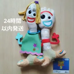 トイ・ストーリー 5　ペアぬいぐるみ　フォーキー & カレン・ビバリー — image 1
