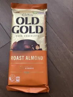 Cadbury Old Gold:アーモンドチョコレート — image 1