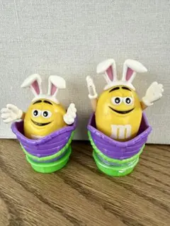 M&M's イースター バニー フィギュア 2体セット — image 1