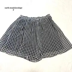 アースミュージックアンドエコロジー　ショートパンツ　チェック柄　美品　黒白F — image 1