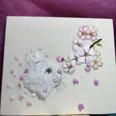 刺繍アート 白い猫と桜 — image 1