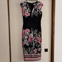 【最終SALE】NEW YORK & COMPANY フラワープリントワンピ — image 1