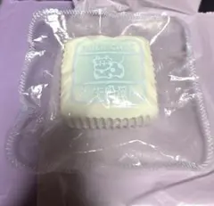 kikisquishy 純泥 牛ケーキ XLサイズ 水色 — image 1