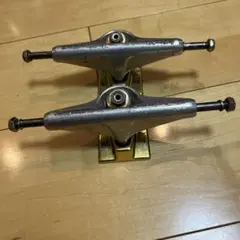 VENTURE TRUCK ベンチャー V-TITANIUM 5.2 LO — image 1