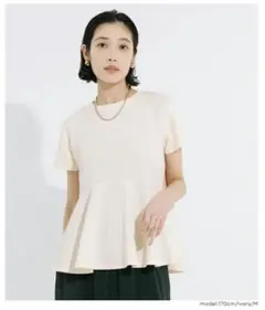 【coca コカ】エンボス切り替えフレアトップス レディース 半袖　M — image 1