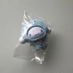 ちびっとも サンリオ シナモン キーホルダー レインコート — image 1