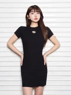 ダーリッチ エンブレムリブニットワンピ ブラック — image 1