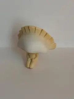 餃座(ぎょうざ)　マスコットフィギュア　ガチャガチャ　正座 — image 1