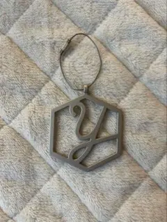 KEYUKA ケユカ イニシャルチャーム Y シルバー — image 1