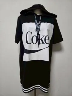 CECIL McBEE セシルマクビー コカコーラ 半袖パーカー ワンピース — image 1