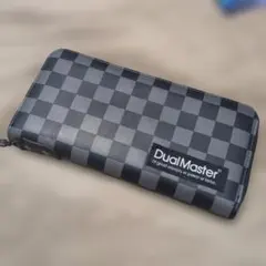DualMaster チェック柄 ラウンドファスナー 長財布 — image 1