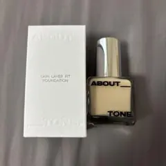 ABOUT TONE スキンレイヤーフィットファンデーション ウォームベージュ — image 1