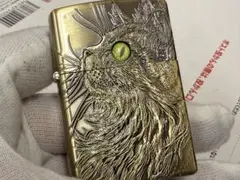 新品 美品 猫 遠望 両面彫刻 オイルライター 重厚メタル製 綺麗 喫煙グッズ — image 1