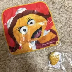 マクドナルド福袋　チキンマックナゲットクリップ、ハンカチ — image 1