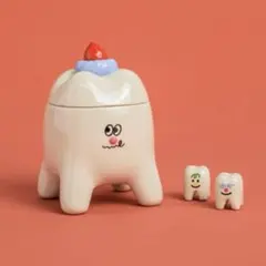 【未開封】Eeosiso トゥーストレジャーボックス ストロベリークリーム — image 1