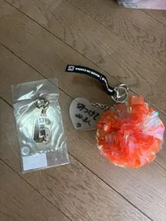 坂本勇人　チャームポイントチャーム　キーホルダー2点セット — image 1