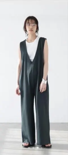 コーエン　FEELING MADE ストレッチ Vネック オールインワン M — image 1