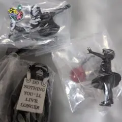 バンクシーフィギュアコレクション コンプリート 3種セット — image 1