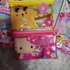 サンリオ 日焼けシリーズ　フラットポーチ 2個セットポムポムプリン ハローキティ — image 1