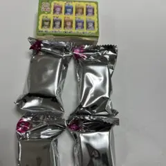 ちいかわ チョコボックス　キーホルダー　 4個セット — image 1