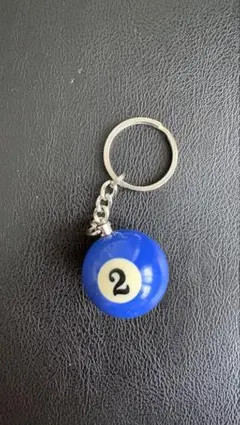 2番ビリヤードボールキーホルダー — image 1