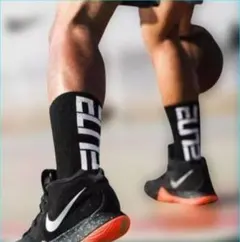 ヨシ様専用　NIKE ELITE ソックス 白のLサイズを1足 — image 1