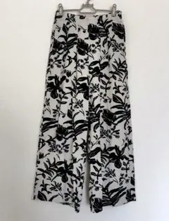 Alma Design モノトーン ボタニカル柄 ワイドパンツ — image 1