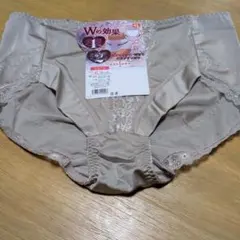 Wの効果 美腹ショーツ 4L ベージュ — image 1