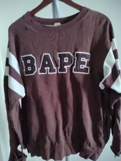 A BATHING APE スウェット BAPEロゴ レッド — image 1
