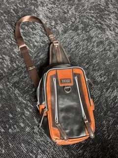 TEVO ボディバッグ ワンショルダーバッグ メンズ レディース 「即日発送」 — image 1