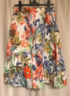 美品☆Zara花柄スカート ボタニカル フレア 膝下丈 S-M — image 1