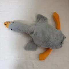 最終値下げ　新品　ガチョウ　ぬいぐるみ　ペットクッション — image 1