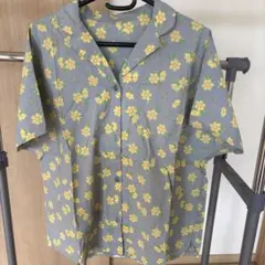 きなこ餅子様専用。UNIQLO 花柄 ルームウェア セットアップ グレー — image 1