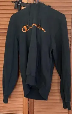 Champion ダークグリーン パーカー Lサイズ — image 1