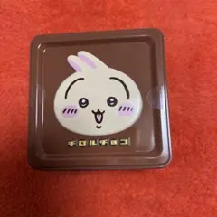 うさぎ ちいかわ チロルチョコ 缶 — image 1