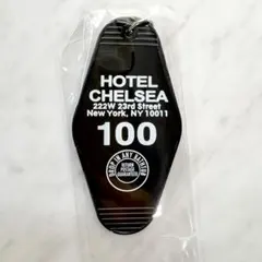 【キーホルダー】チェルシーホテル ★ 100号室 — image 1