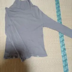 グレー タートルネック 長袖 リブニット（少々キズあり） — image 1