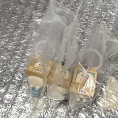 メロとタビ　めじるしアクセサリー　メロカー — image 1